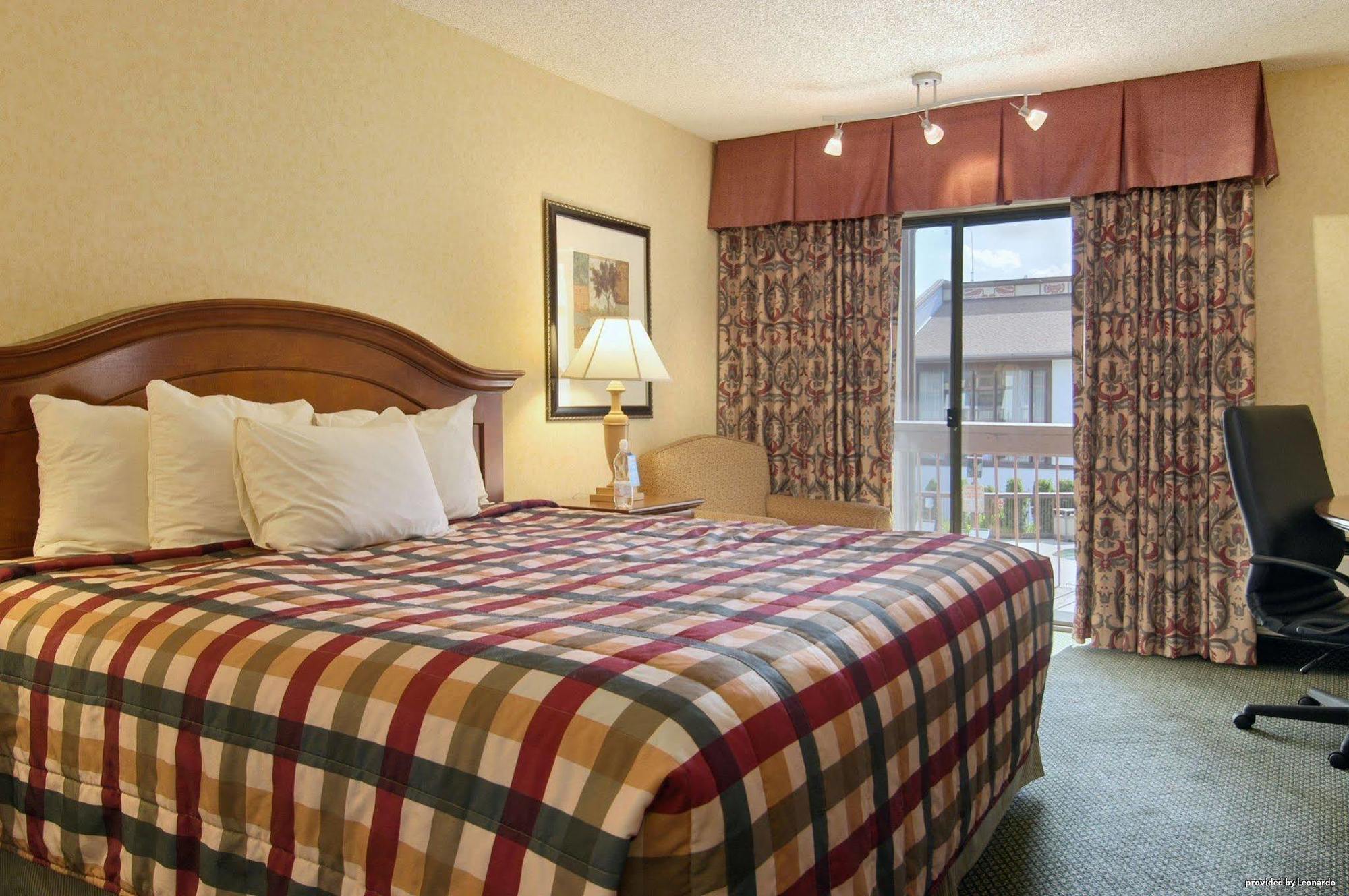Red Lion Hotel Wenatchee City Center Номер фото